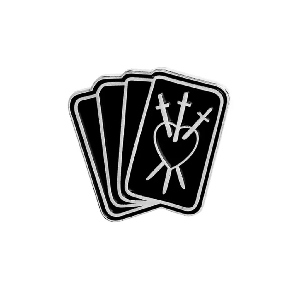 🎉 New Tarot Cards Dagger Hearts pin - Picture 2 of 3